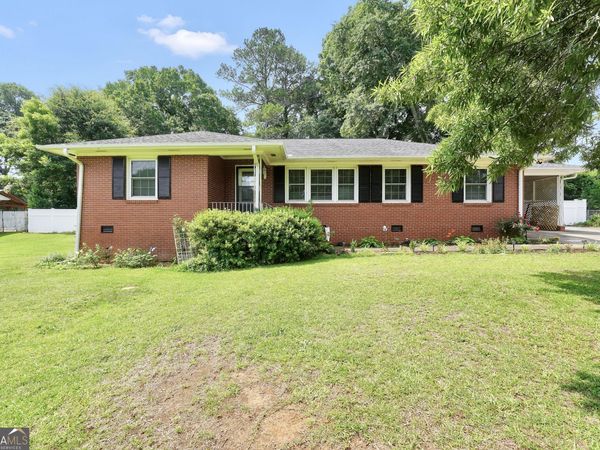 105 Pine Street, Barnesville, GA 30204