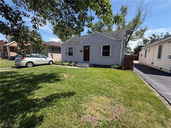12817 Lena Avenue , Cleveland, OH 44135