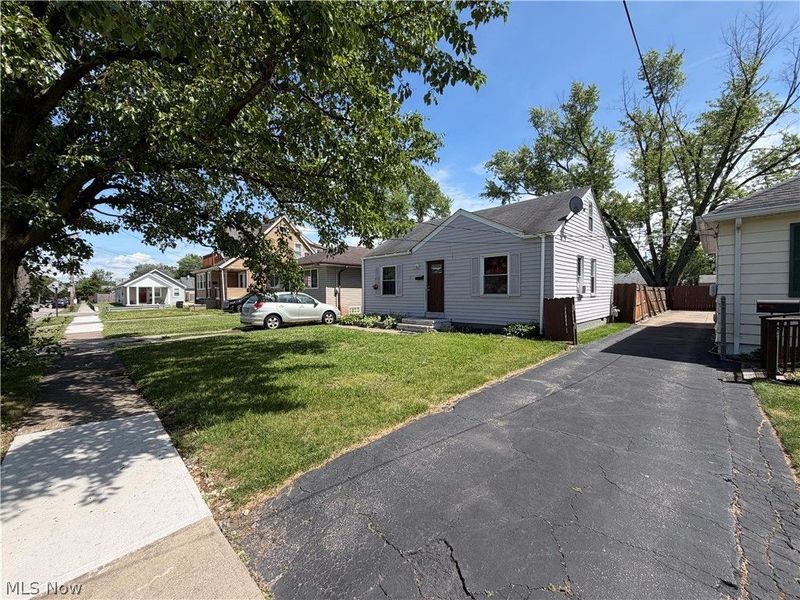 12817 Lena Avenue , Cleveland, OH 44135 Photo 2