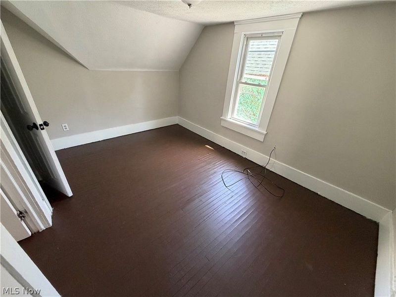 1096 E 72nd Street , Cleveland, OH 44103 Photo 9
