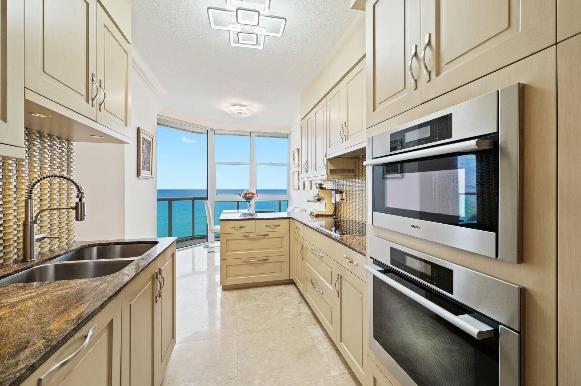 6051 N Ocean Drive, Unit 607, Hollywood, FL 33019 Photo