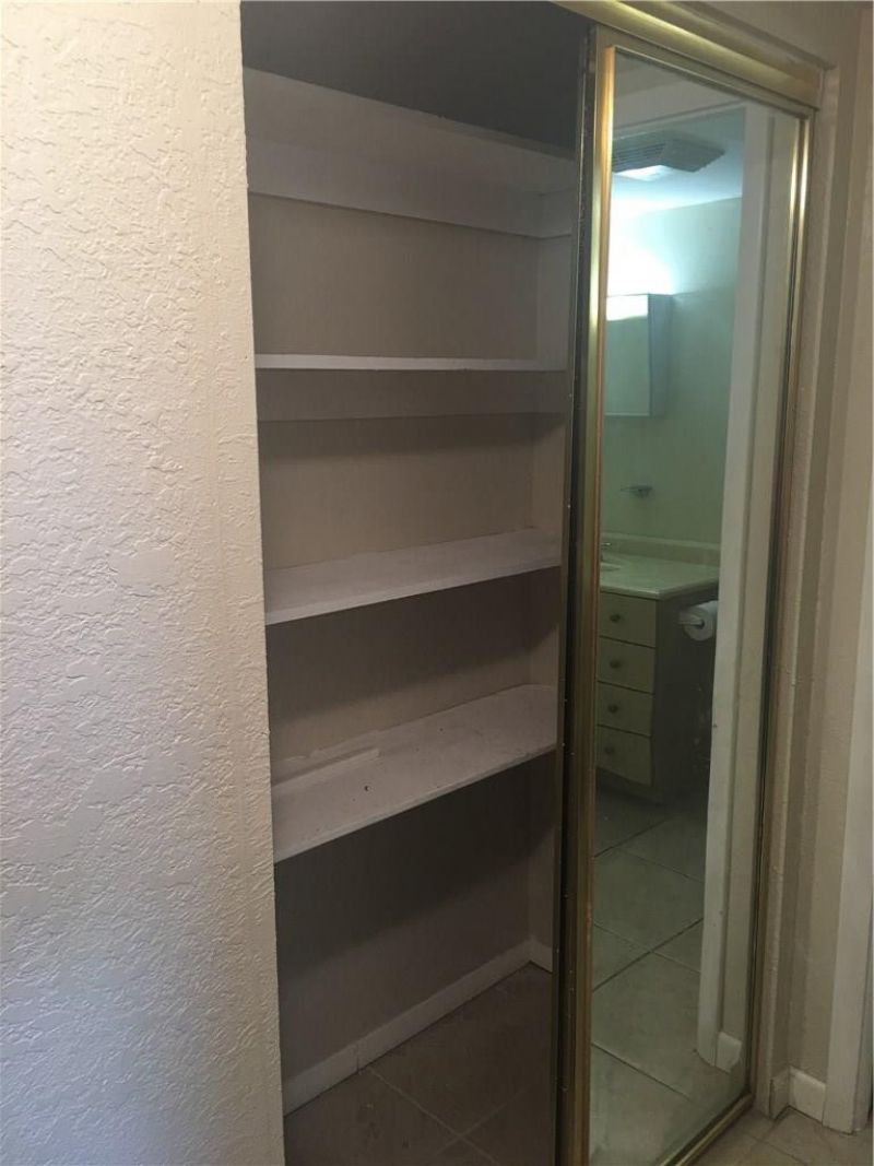 15600 NW 7th Avenue, Unit 421, Miami, FL 33169 Photo