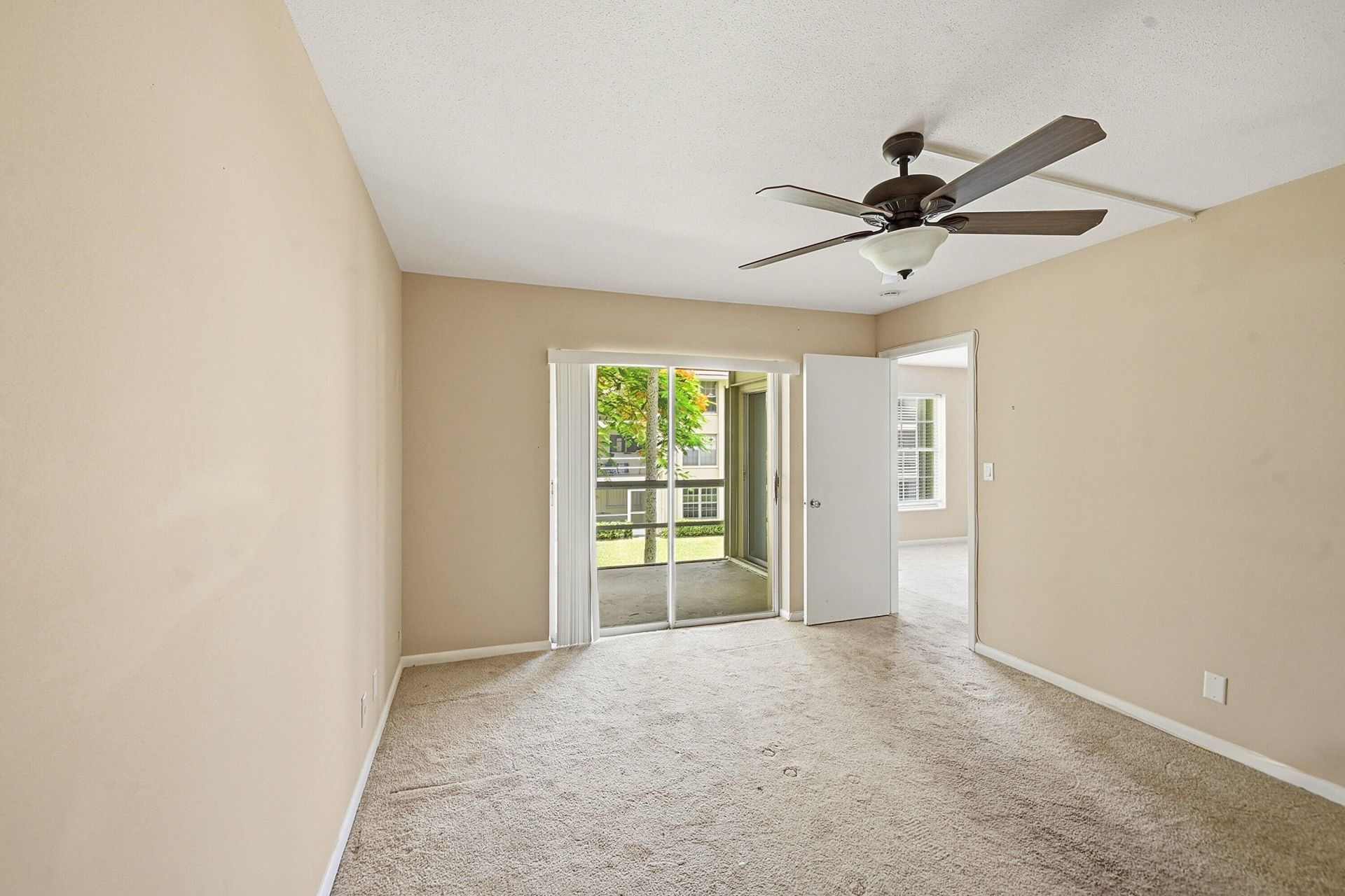 5570 Tamberlane Circle, Unit 229, Palm Beach Gardens, FL 33418 Photo
