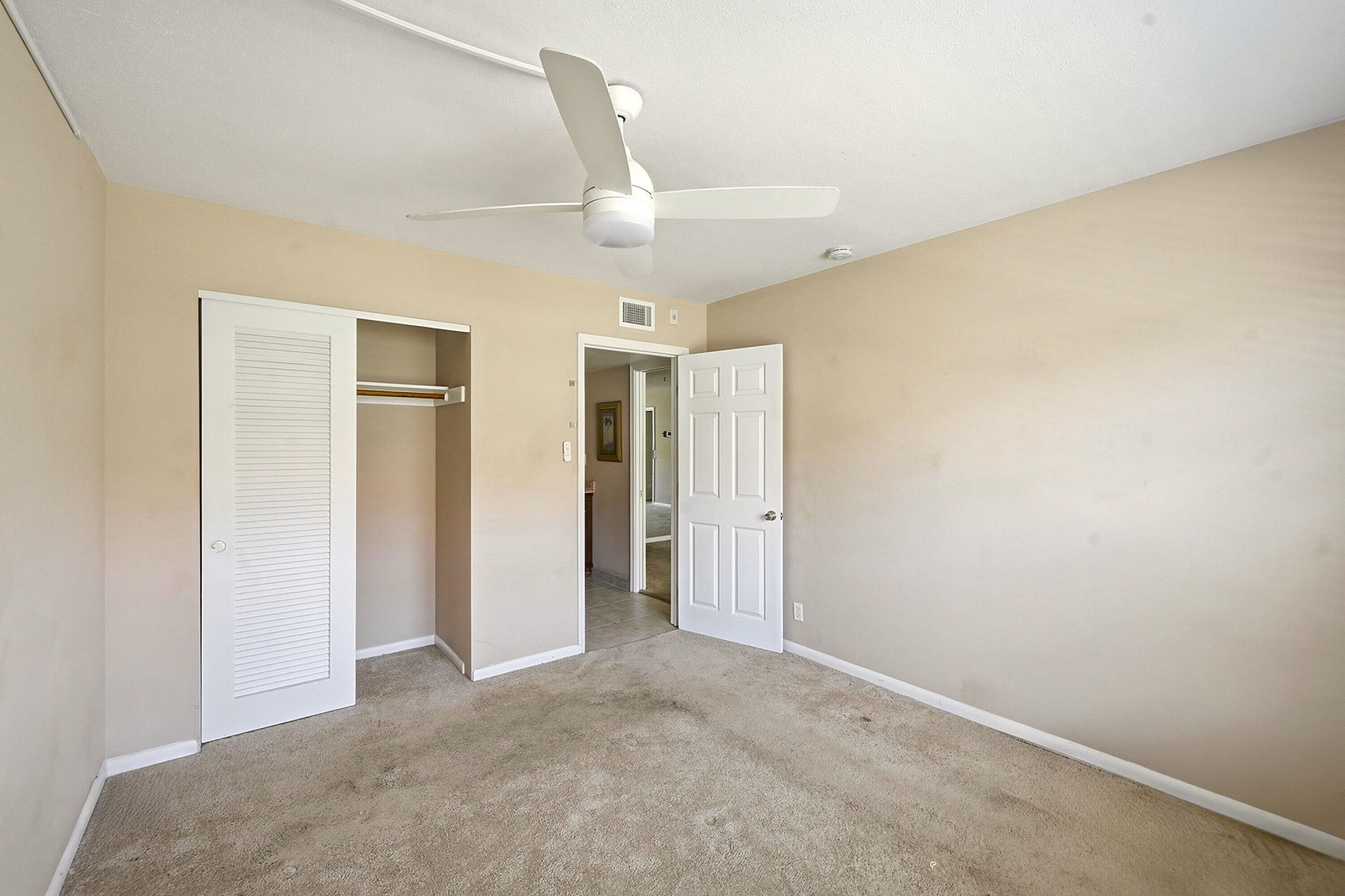 5570 Tamberlane Circle, Unit 229, Palm Beach Gardens, FL 33418 Photo
