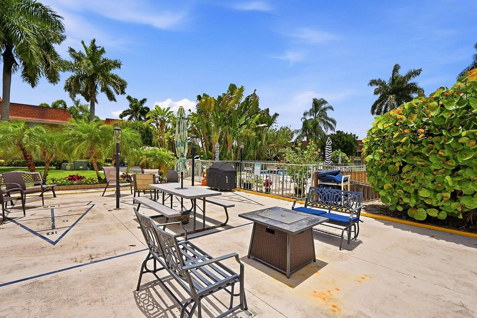 5570 Tamberlane Circle, Unit 229, Palm Beach Gardens, FL 33418 Photo
