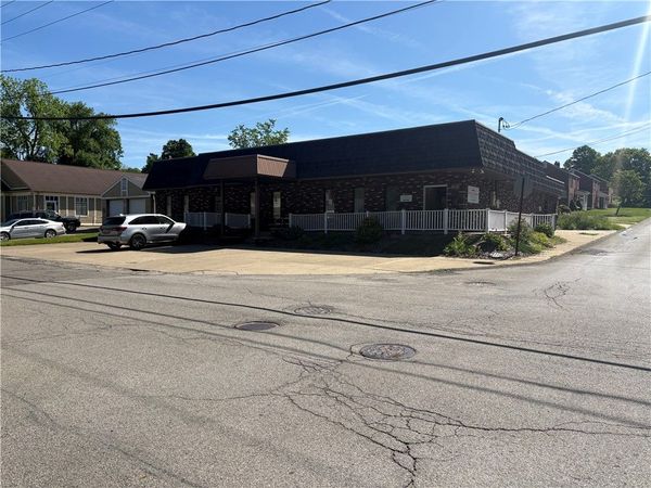 773 Pershing St, Ellwood City, PA 16117