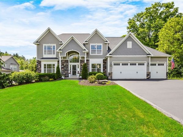 4373 Chickadee Circle, Syracuse, NY 13215