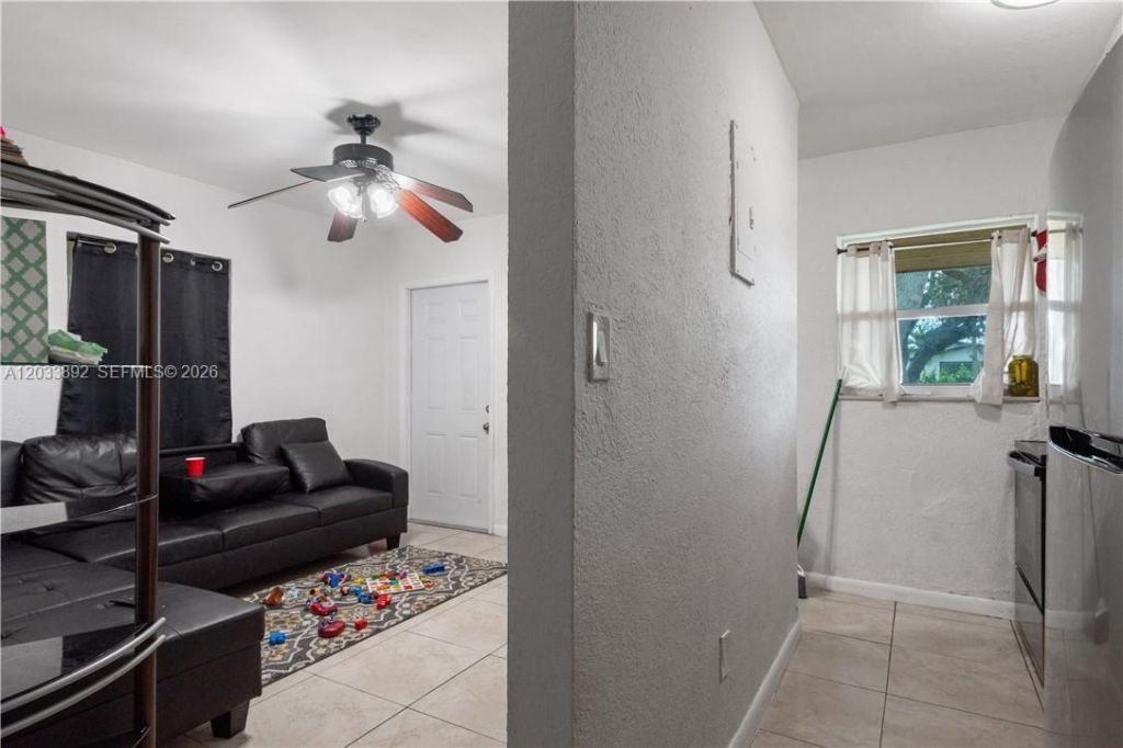 2247 Simms St , Hollywood, FL 33020 Photo