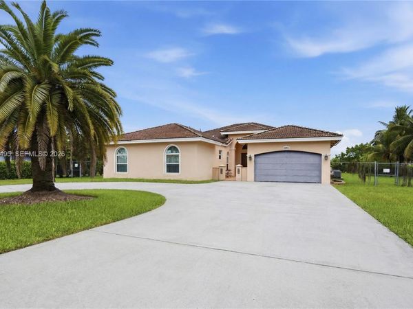 16933 SW 215th Ter, Miami, FL 33187