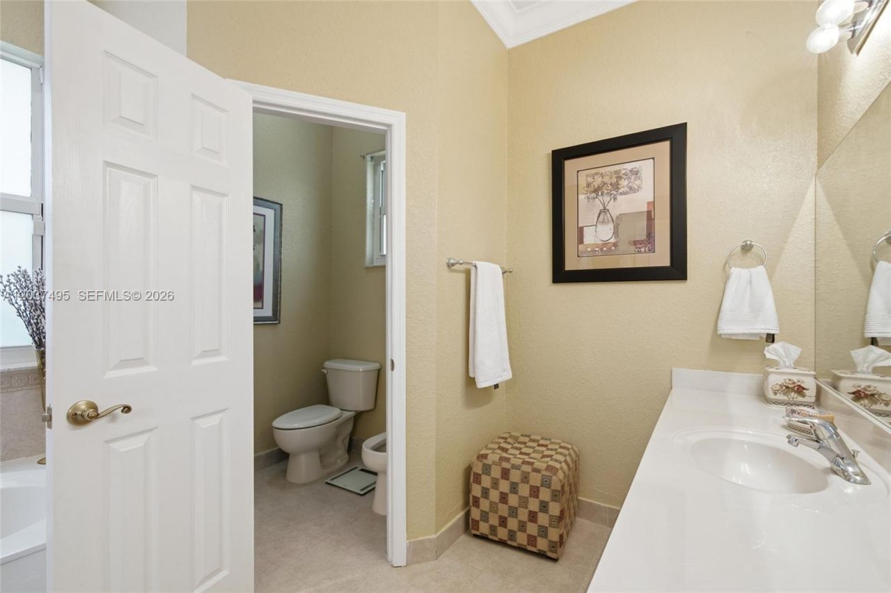 16933 SW 215th Ter, Miami, FL 33187 Photo