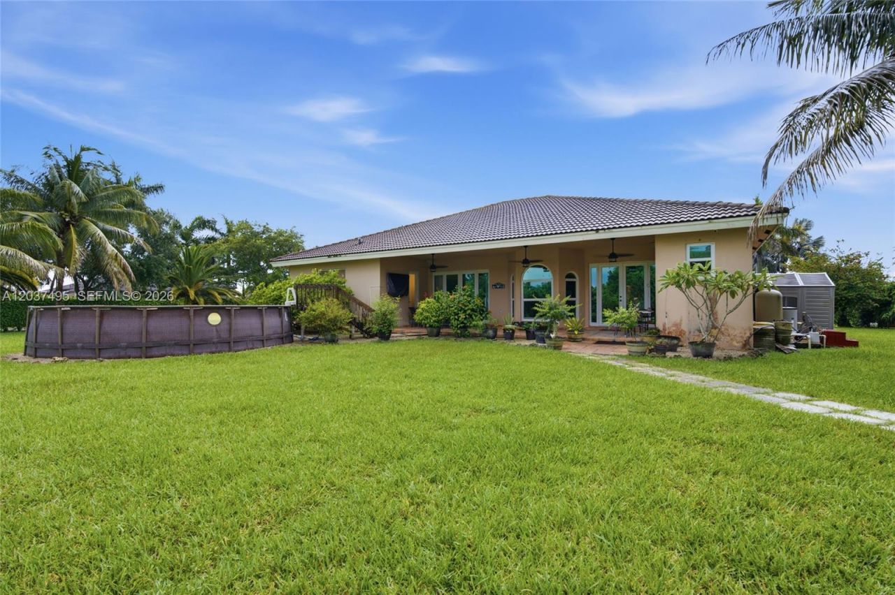 16933 SW 215th Ter, Miami, FL 33187 Photo