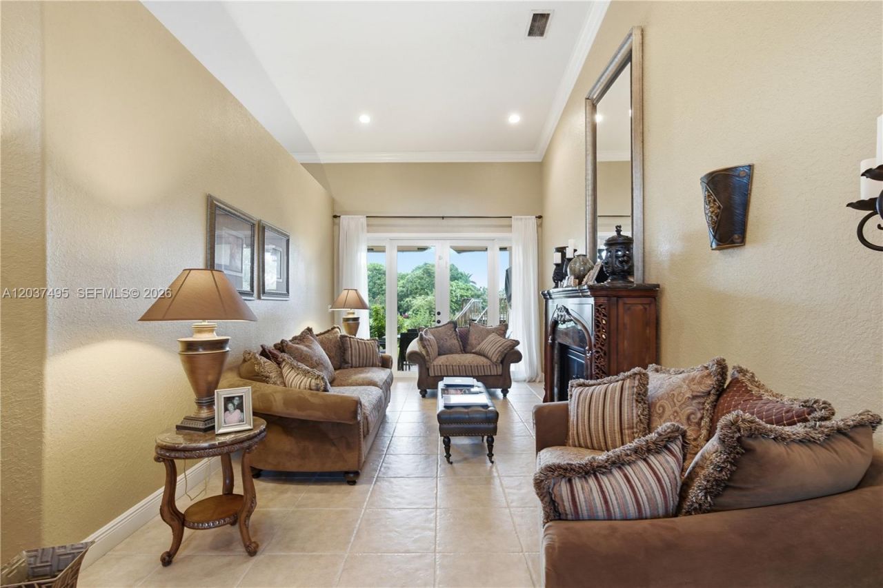 16933 SW 215th Ter, Miami, FL 33187 Photo