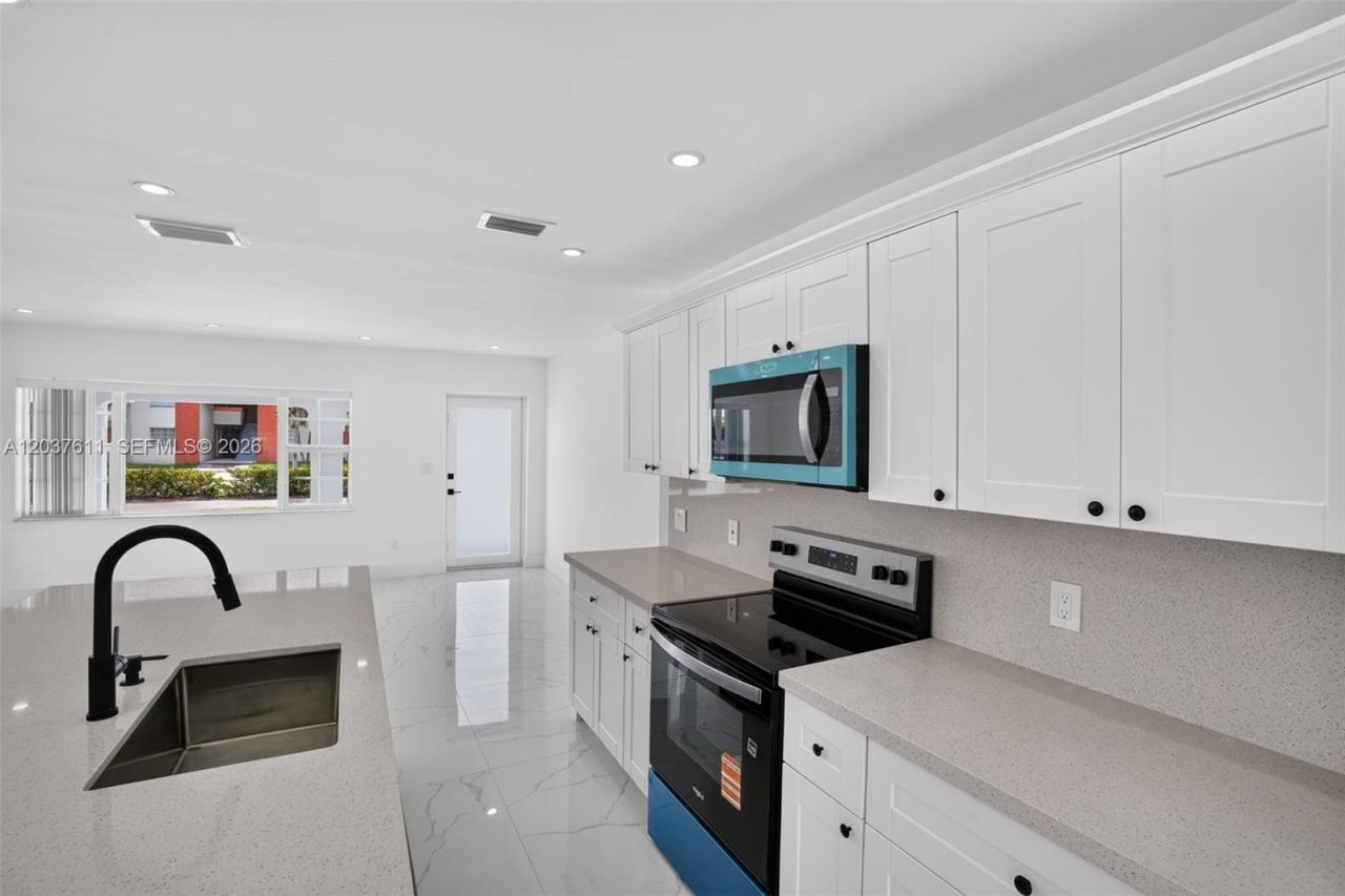 1920 SW 67th Ave, Miami, FL 33147 Photo