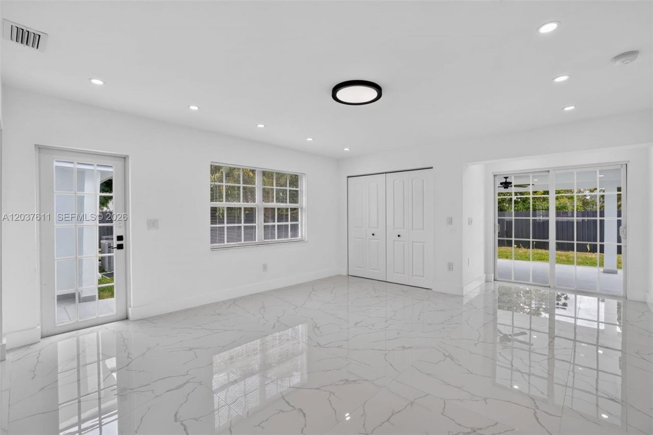 1920 SW 67th Ave, Miami, FL 33147 Photo