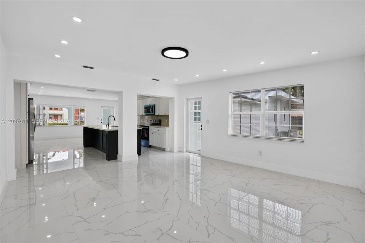 1920 SW 67th Ave, Miami, FL 33147 Photo