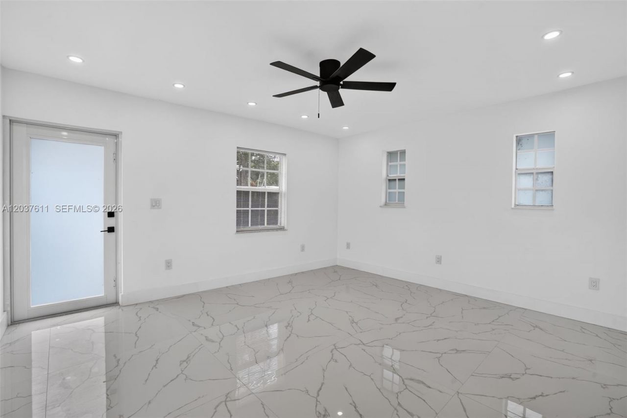 1920 SW 67th Ave, Miami, FL 33147 Photo