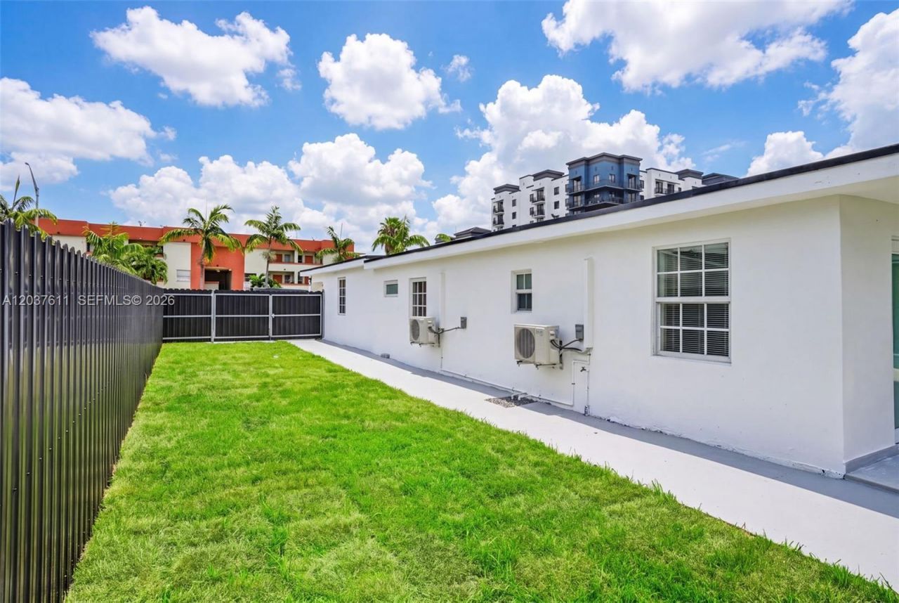 1920 SW 67th Ave, Miami, FL 33147 Photo