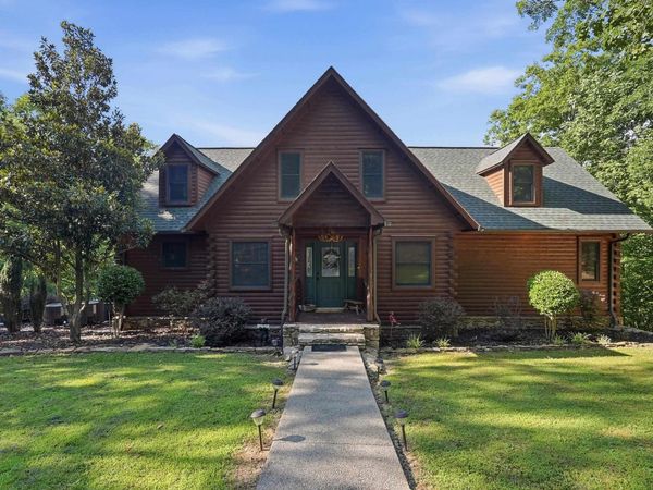 34 Bluff St., Greers Ferry, AR 72067