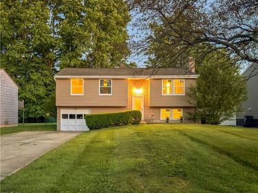 5179 Willow Crest Avenue, Austintown, OH 44515