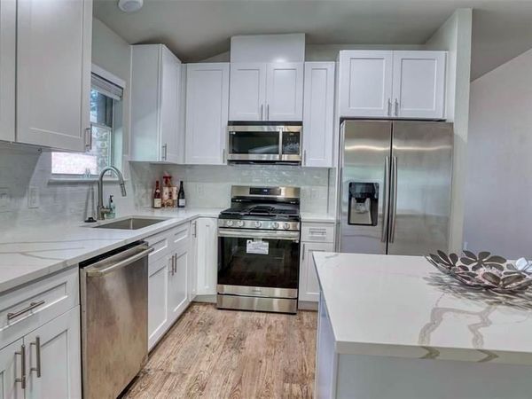 711 House Creek DR, Leander, TX 78641