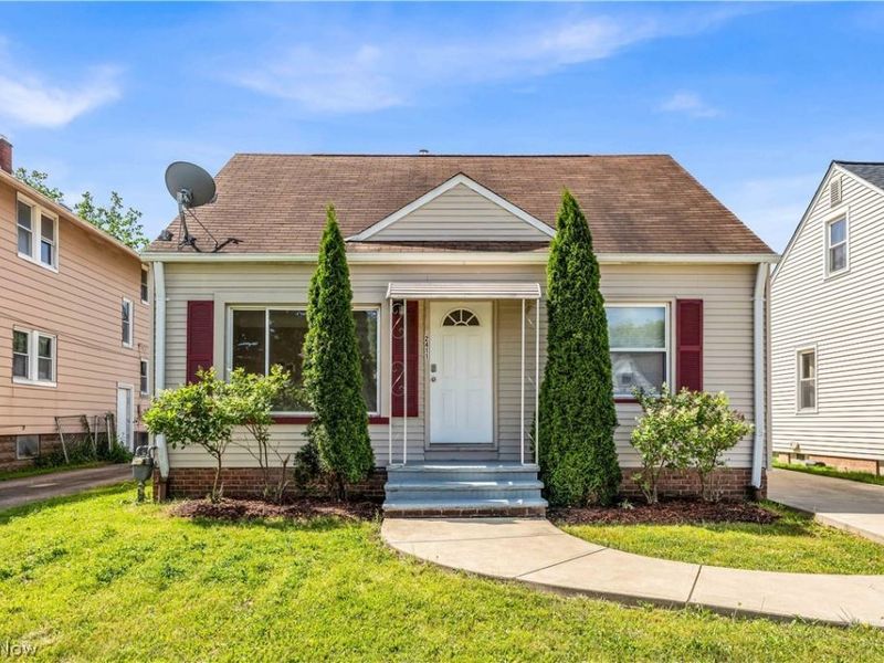 2411 Brookdale Avenue , Parma, OH 44134 Photo 2