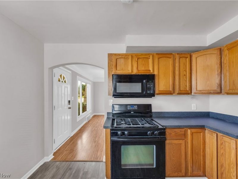 2411 Brookdale Avenue , Parma, OH 44134 Photo 6