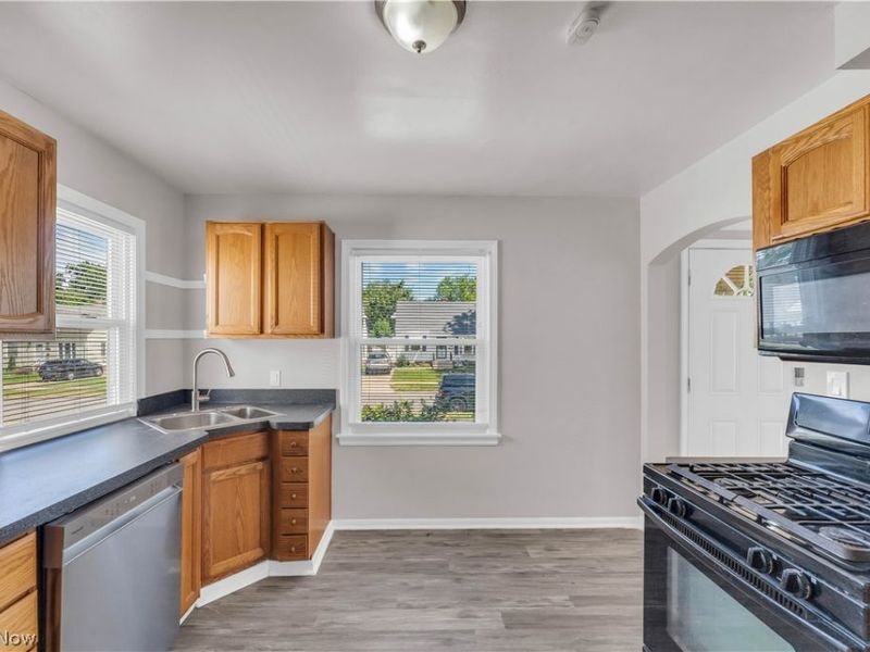 2411 Brookdale Avenue , Parma, OH 44134 Photo 7