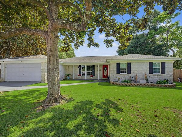 22 NW Windemere Court, Fort Walton Beach, FL 32547