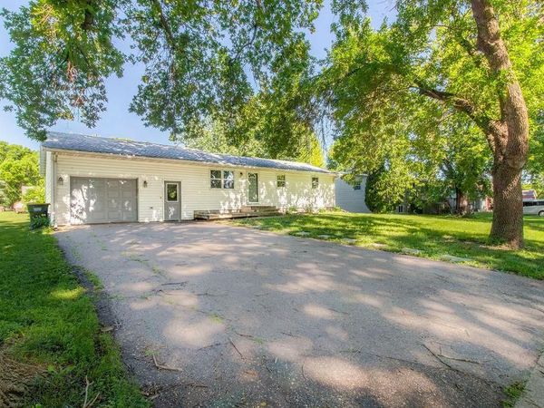 112 4th Street S, Raymond, MN 56282