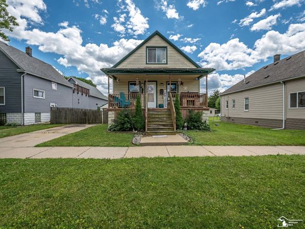 857 Plum Street, Wyandotte, MI 48192