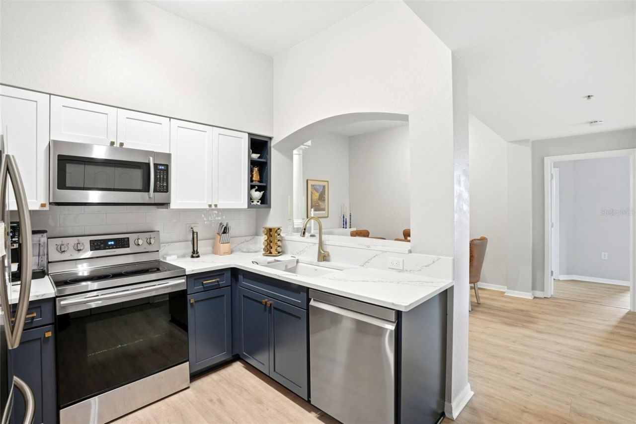 200 4th Avenue S, Unit 410, Saint Petersburg, FL 33701 Photo