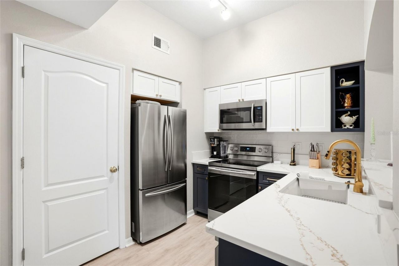 200 4th Avenue S, Unit 410, Saint Petersburg, FL 33701 Photo