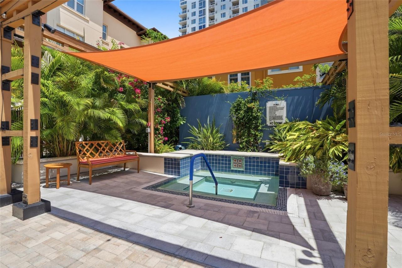 200 4th Avenue S, Unit 410, Saint Petersburg, FL 33701 Photo