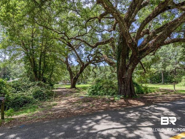 14300 Oak Street, Magnolia Springs, AL 36555