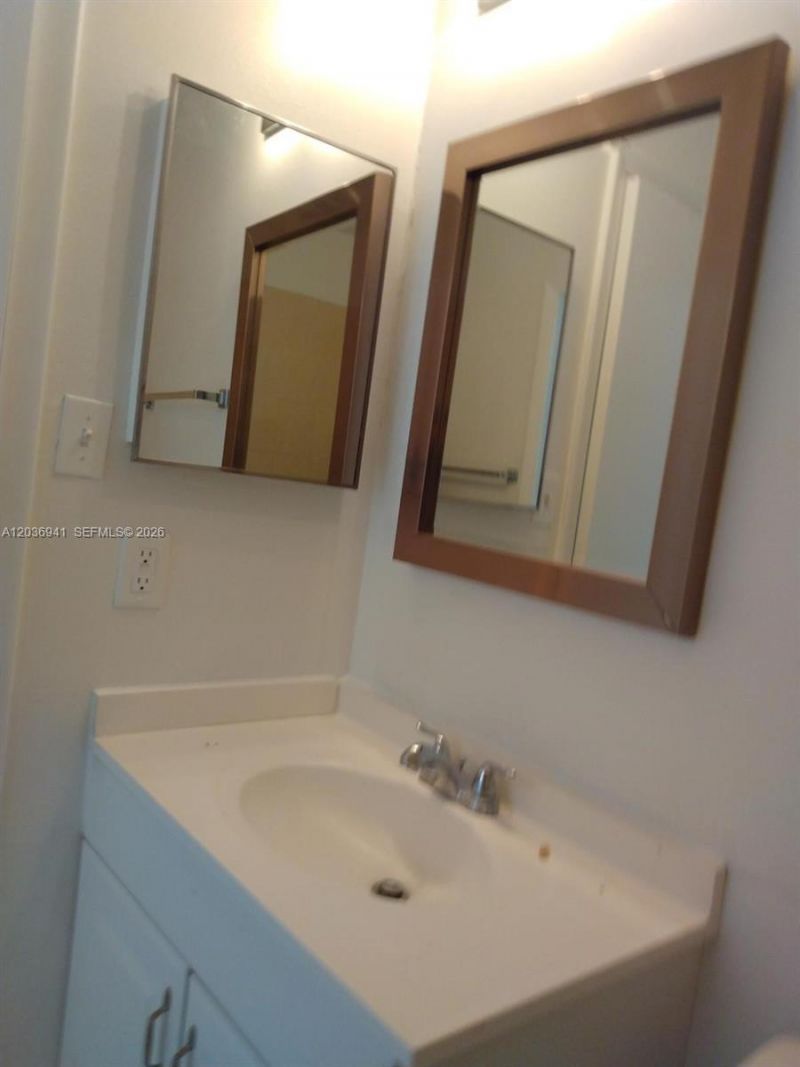 805 SW 113th Way, Unit 805, Pembroke Pines, FL 33025 Photo