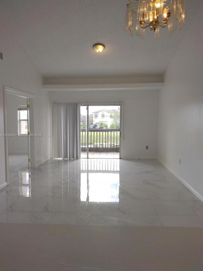 805 SW 113th Way, Unit 805, Pembroke Pines, FL 33025 Photo
