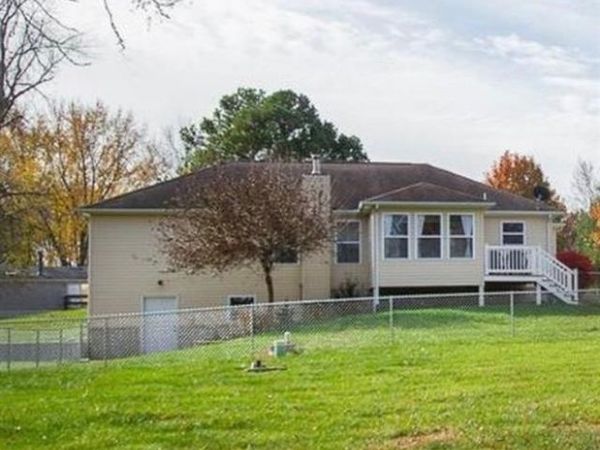 80 Millwood Drive , Silex, MO 63377