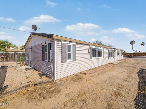 8320 E BROADWAY Road, Mesa, AZ 85208