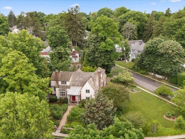 47 W Brookside Drive, Larchmont, NY 10538