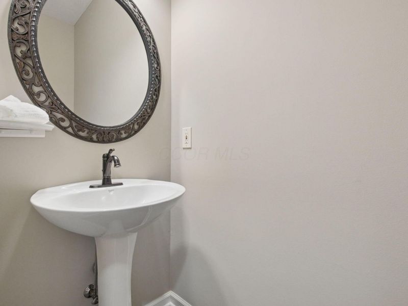 7596 Park Bend Drive , Westerville, OH 43082 Photo 20