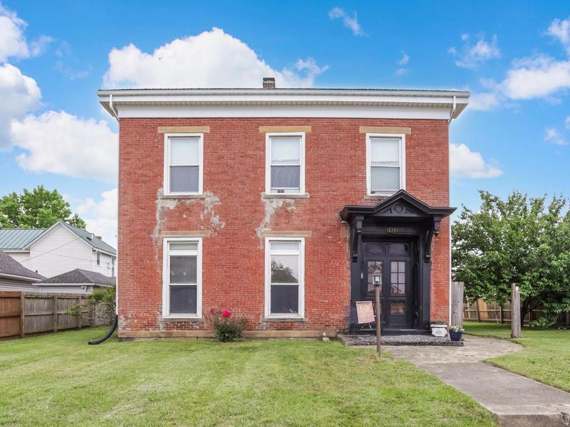 124 N Scioto Street , Circleville, OH 43113 Photo 1