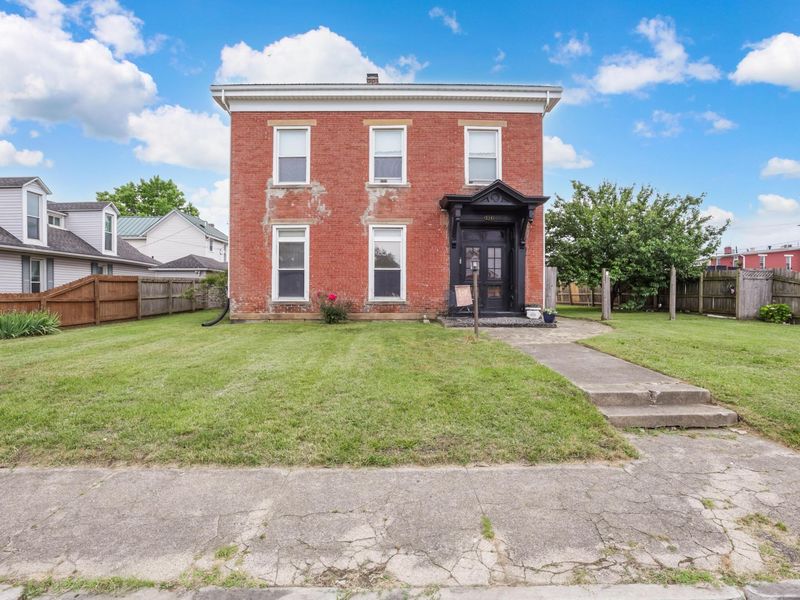 124 N Scioto Street , Circleville, OH 43113 Photo 3