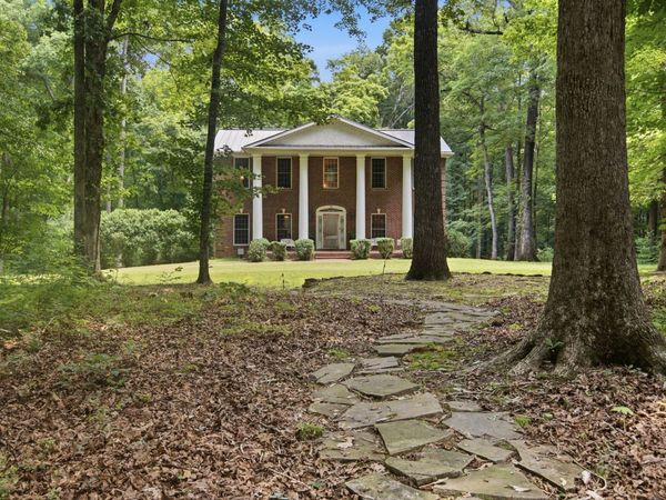 1225 Johnny Hall Rd , Burns, TN 37029