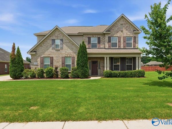 132 Chattooga Place, New Market, AL 35761
