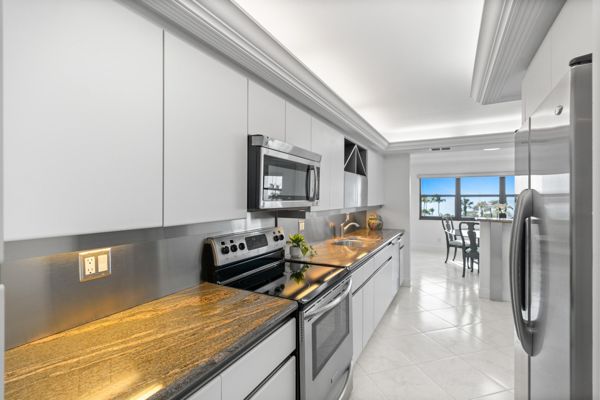 5100 N Ocean Boulevard, Unit 517, Lauderdale by the Sea, FL 33308 Photo