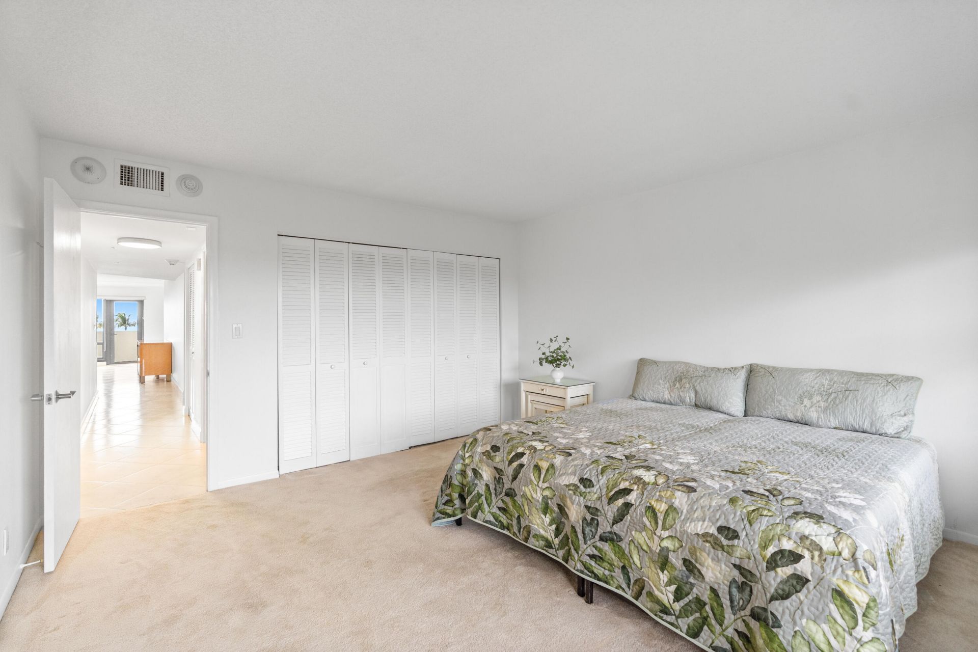 5100 N Ocean Boulevard, Unit 517, Lauderdale by the Sea, FL 33308 Photo