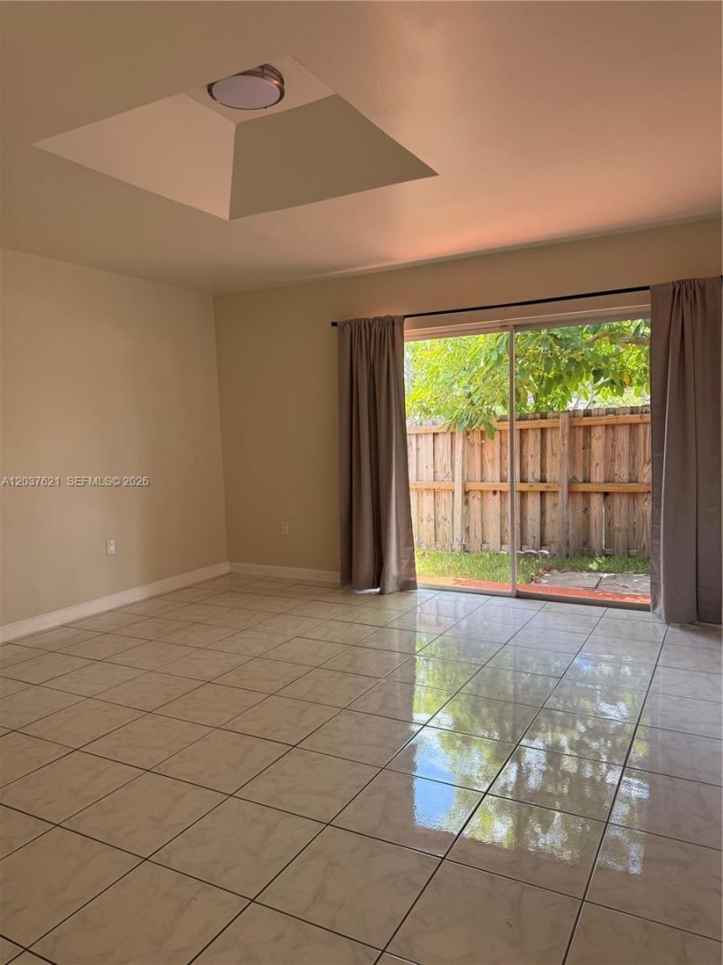 1107 NW 132nd Ct, Miami, FL 33182 Photo