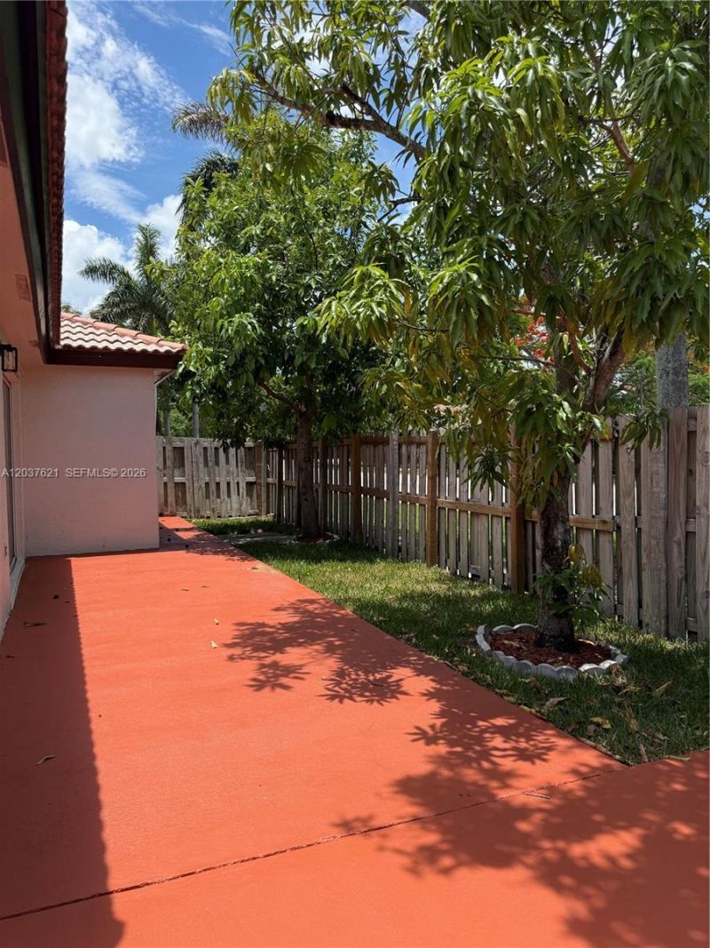 1107 NW 132nd Ct, Miami, FL 33182 Photo
