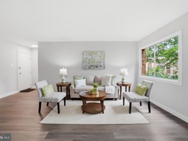 8003 CHANUTE PLACE, Unit 8, FALLS CHURCH, VA 22042