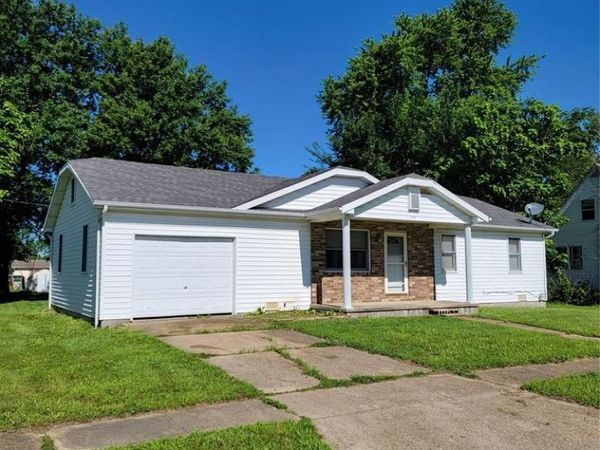 310 Linn Street, Belle, MO 65013